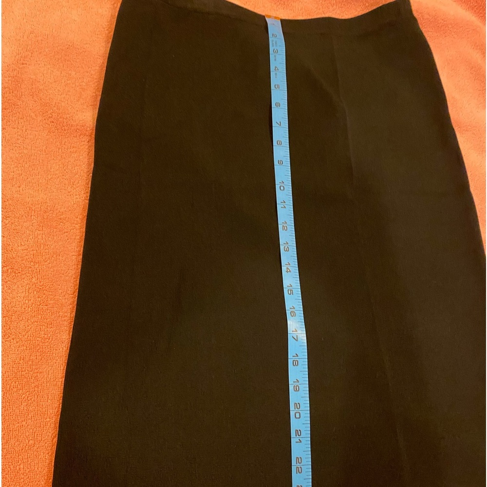 Great condition black skirt size M brand grace